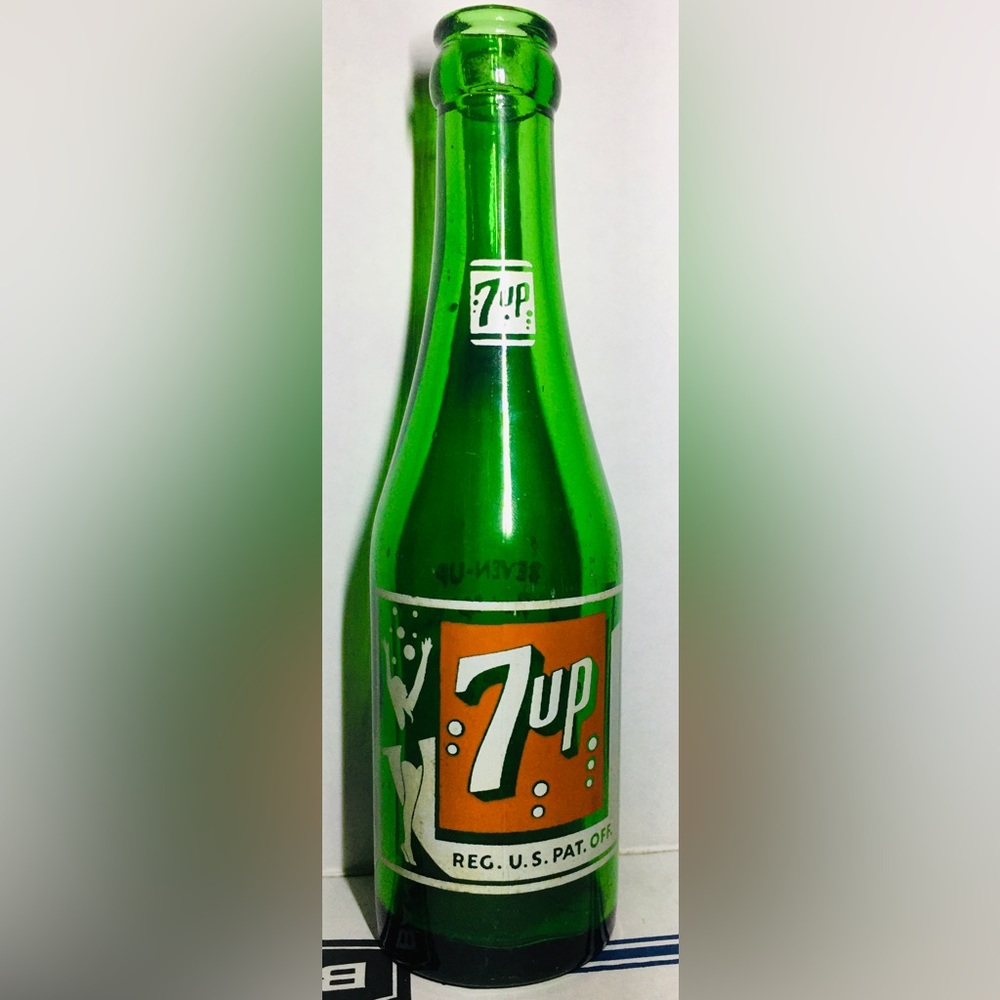 1970’s 7UP 7oz. Bottle “The Fresh Up drink”